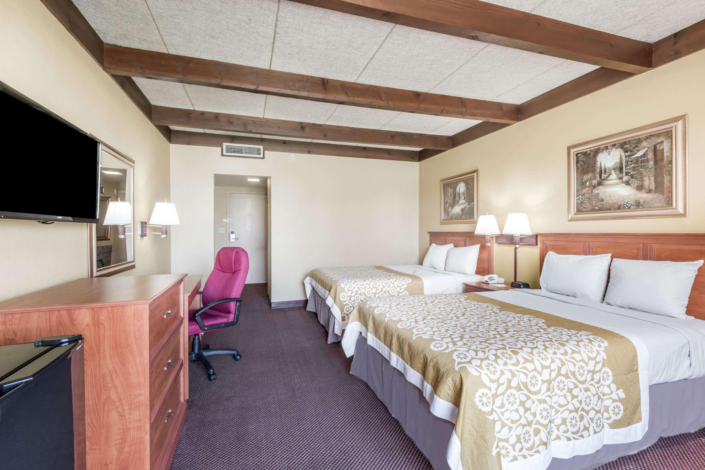 Days Inn By Wyndham Niles Экстерьер фото