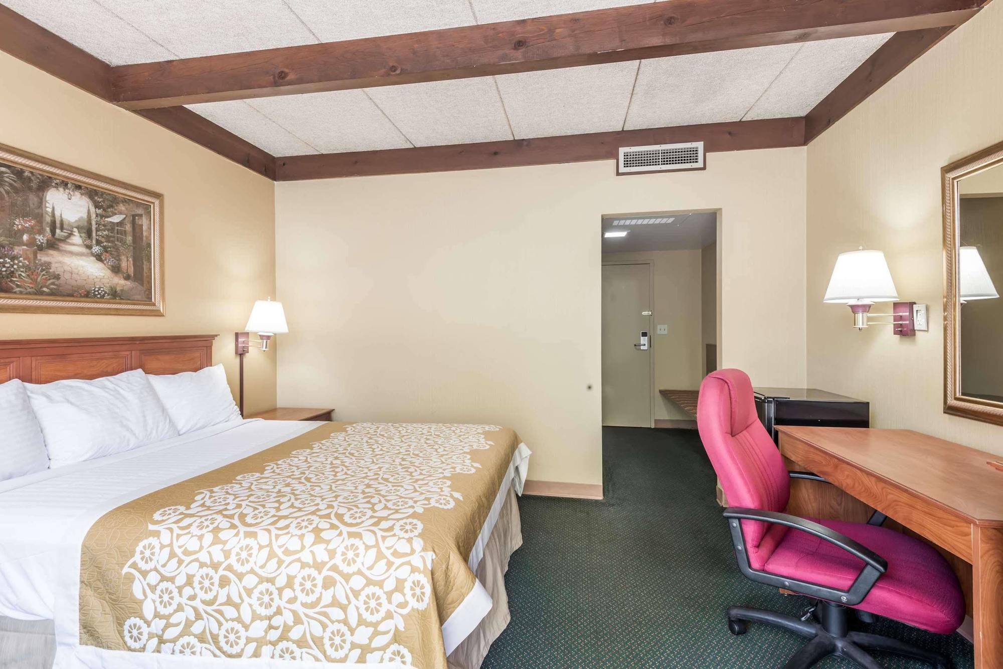 Days Inn By Wyndham Niles Экстерьер фото